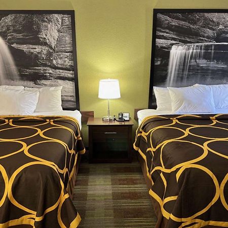 Super 8 By Wyndham Lincoln Hotel Ngoại thất bức ảnh